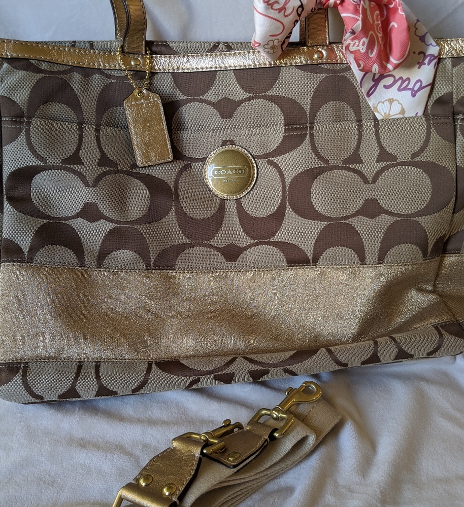 Coach Signature Canvas Large Tote Brown - Picture 2 of 8